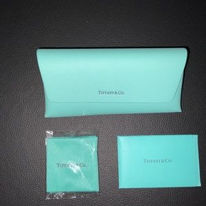 Tiffany Glasses CASE with Lenses Cloth And Booklet NWOT